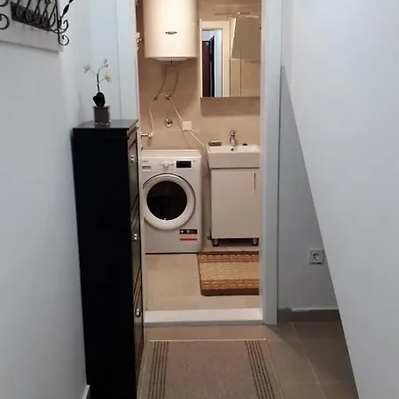 - Kovaci Apartman *